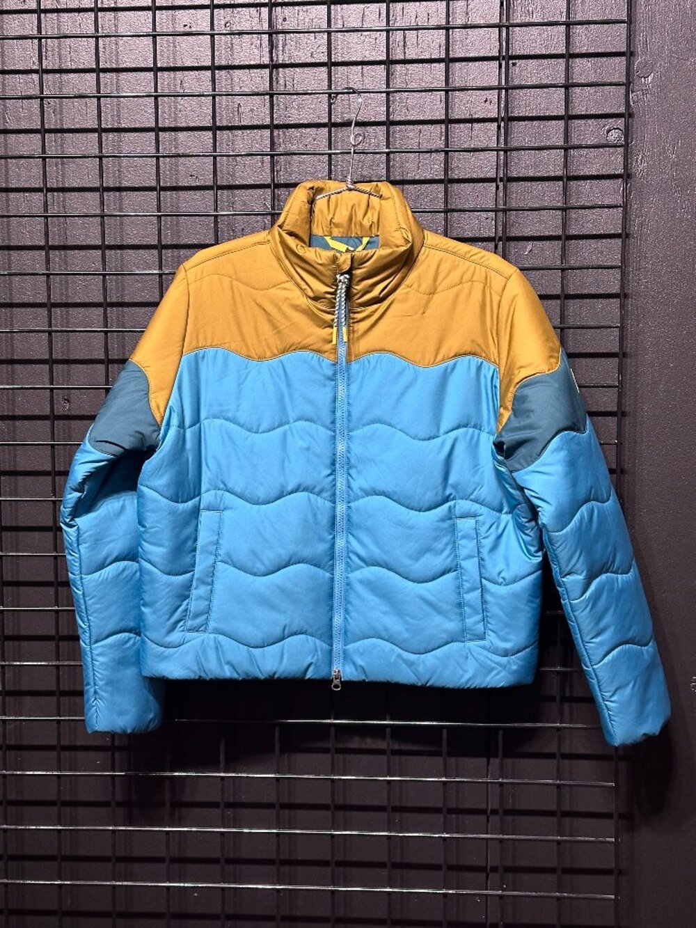 Cotopaxi Womens Puffer Jacket